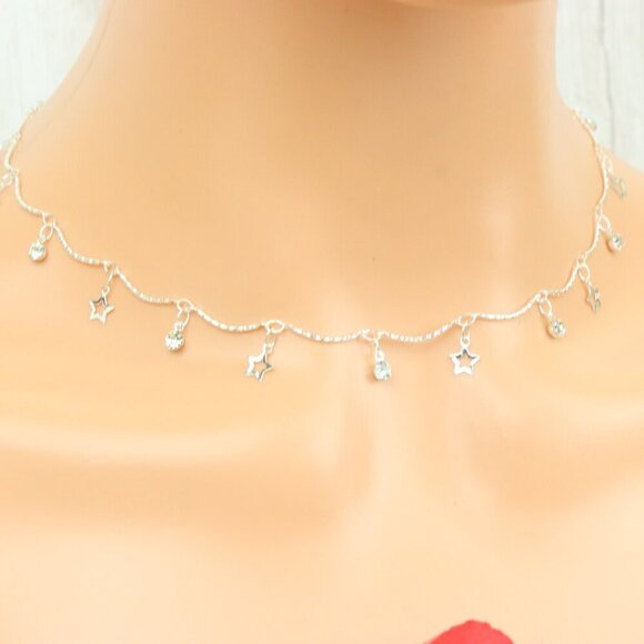 "Minimalist & Elegant Necklace Chain – Perfect for Women & Girls | UNVRC1063 - Picture 10 of 10